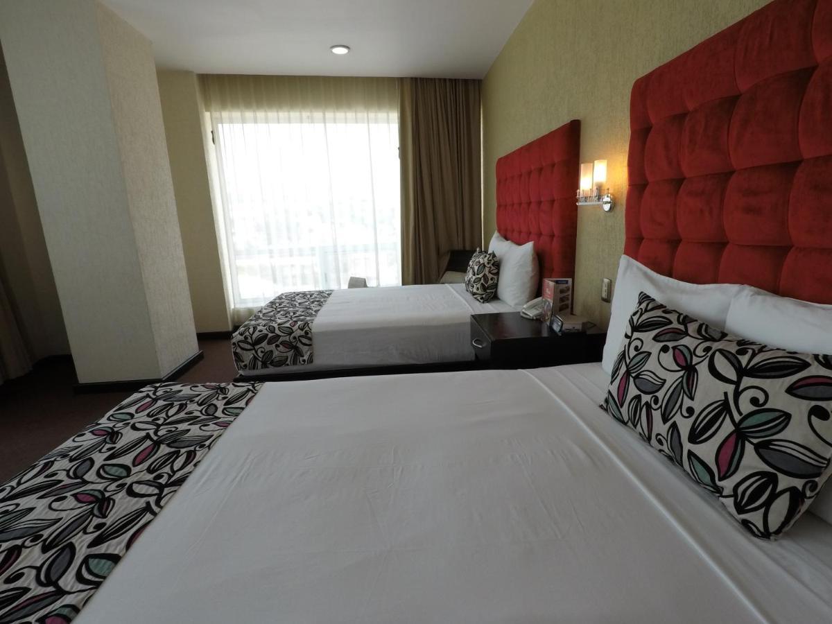 Hotel Vista Inn Premium Tuxtla Gutierrez Bagian luar foto